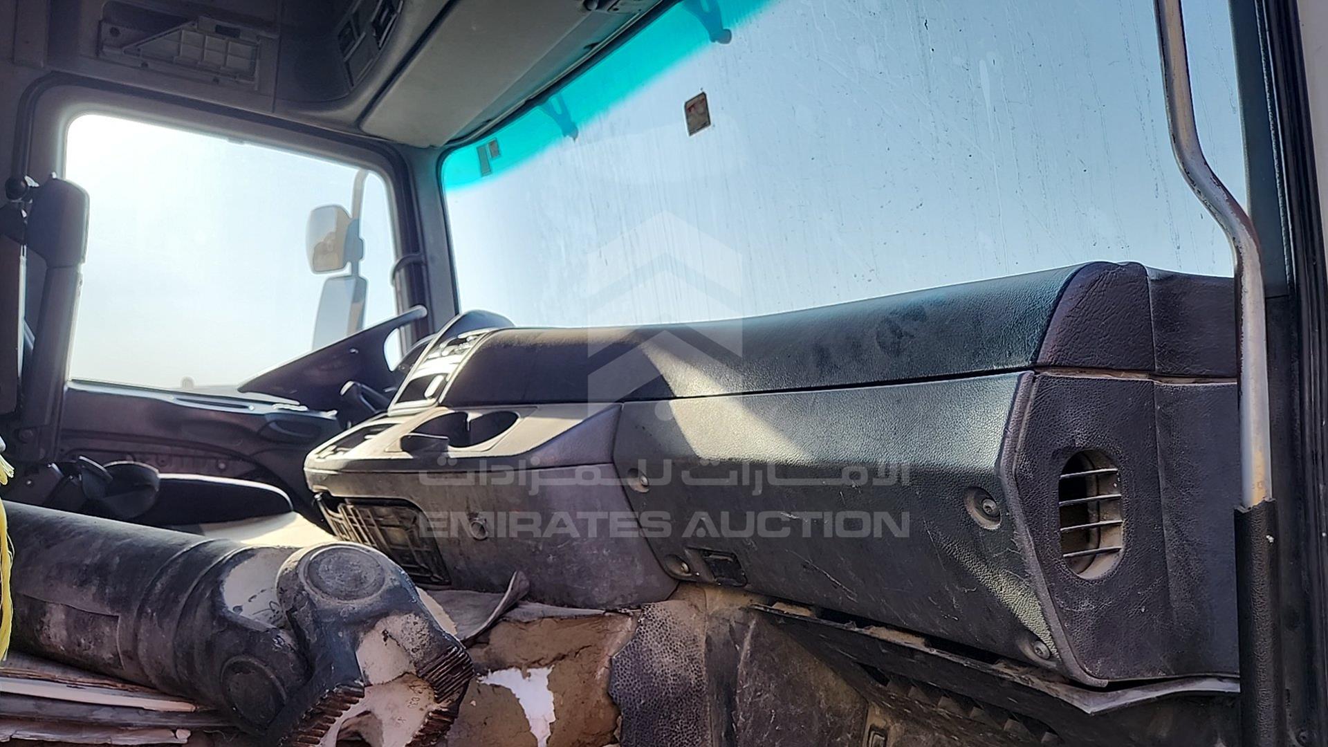 2008 MERCEDES ACTROS VIN: WDAKHCAA88L307911