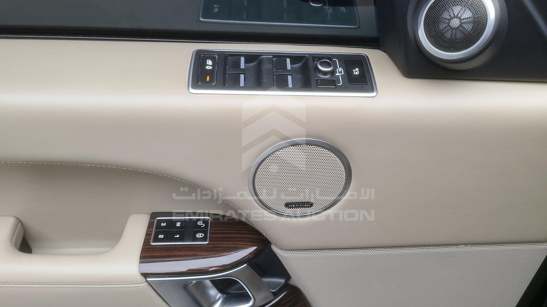 SALGA2EF5FA224915 - 2015 Range Rover Vogue - #428794