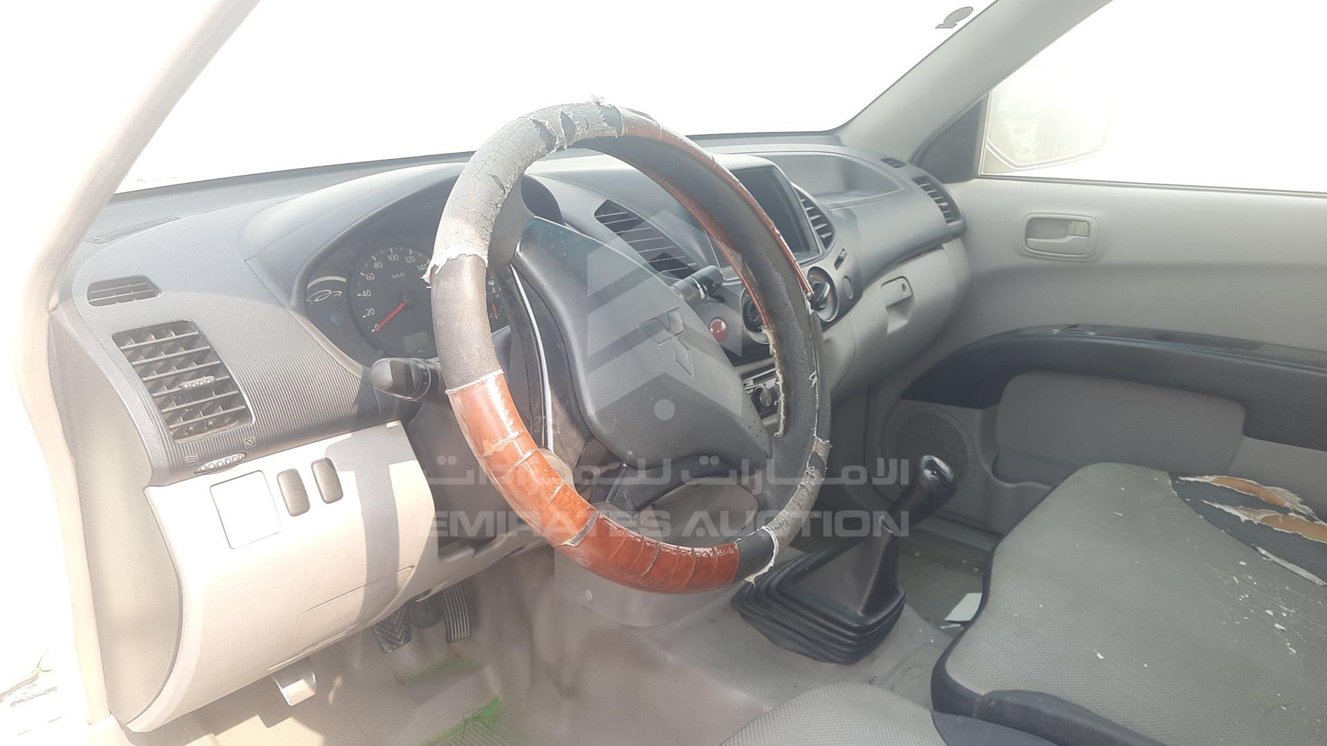 2013 MITSUBISHI L 200 VIN: MMBJNKA50DD029452