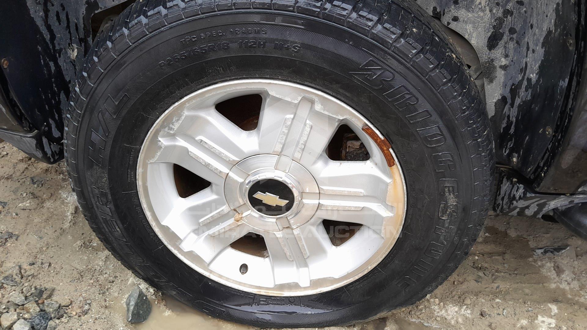 2008 CHEVROLET TAHOE VIN: 1GNFK13JX8R116173