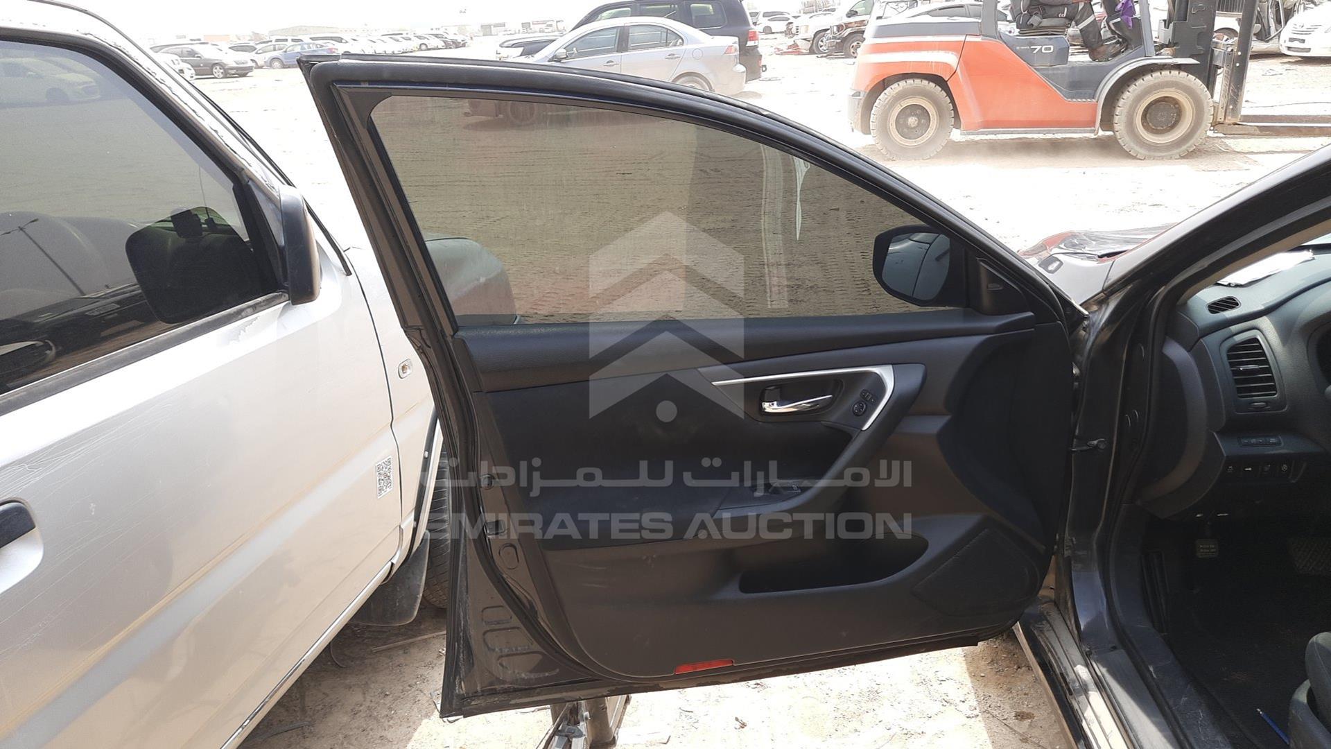 2015 NISSAN ALTIMA VIN: 1N4AL3AP9FC242484