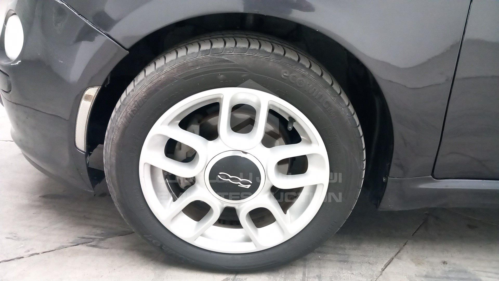 2014 FIAT 500 VIN: 3C3CFFAR2ET241536