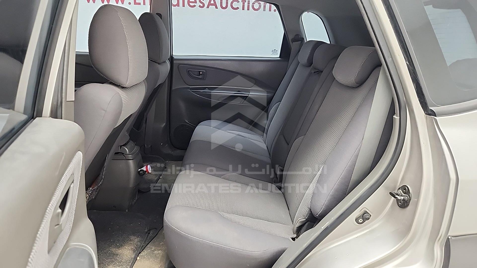 2006 HYUNDAI TUCSON VIN: KMHJM81B16U302479