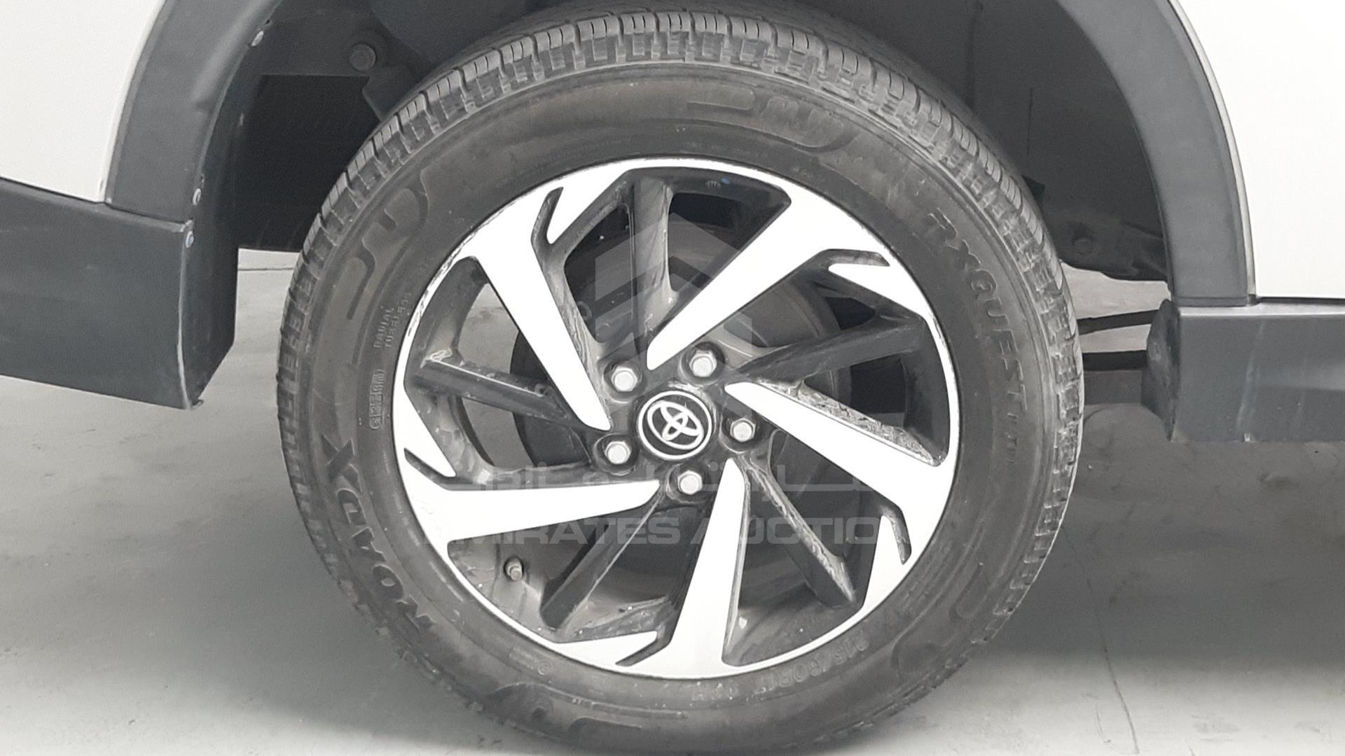 2019 TOYOTA RUSH VIN: MHKEF8BF0KK003403