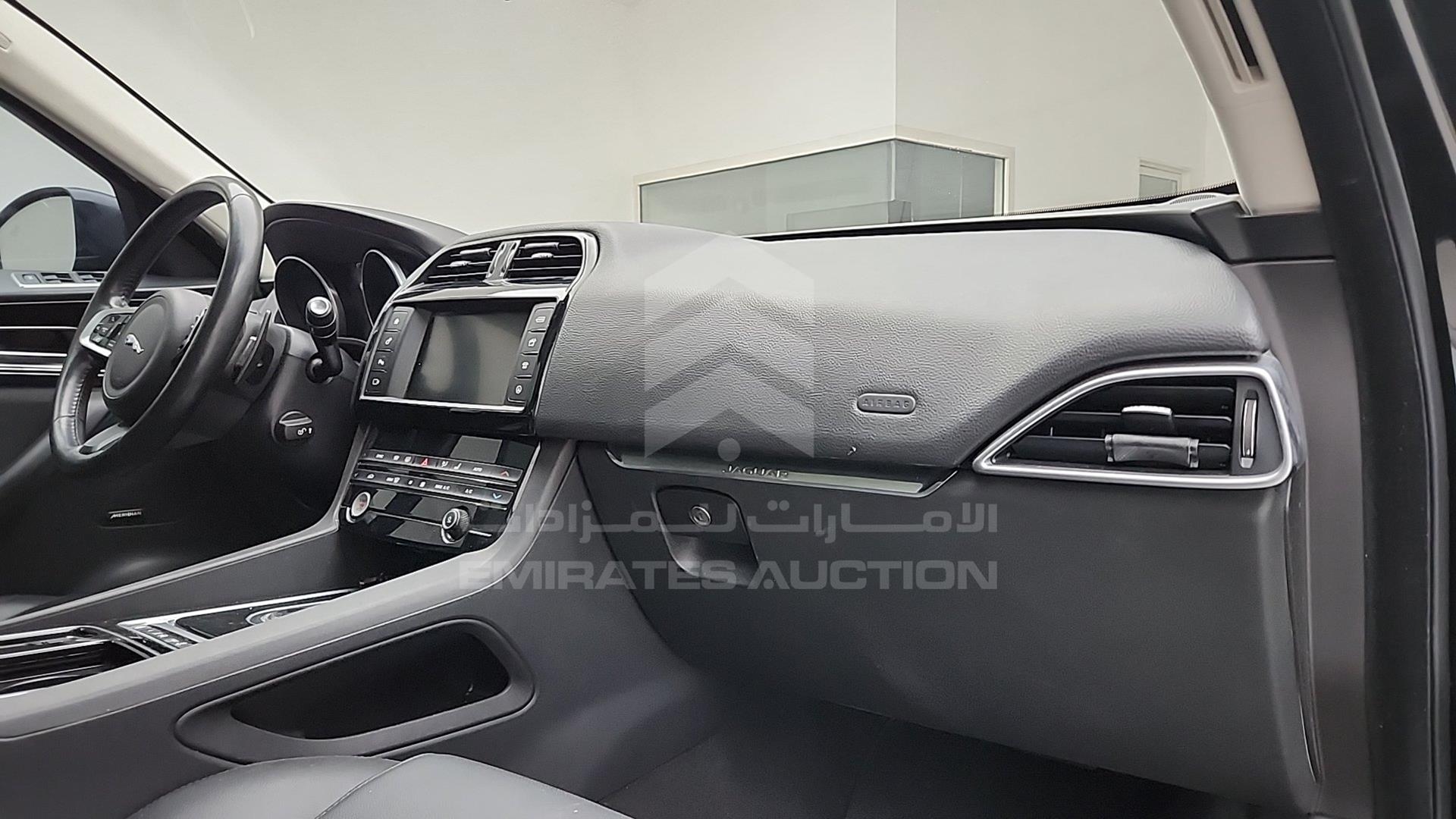 2018 JAGUAR F-PACE VIN: SADCJ2FX7JA251768