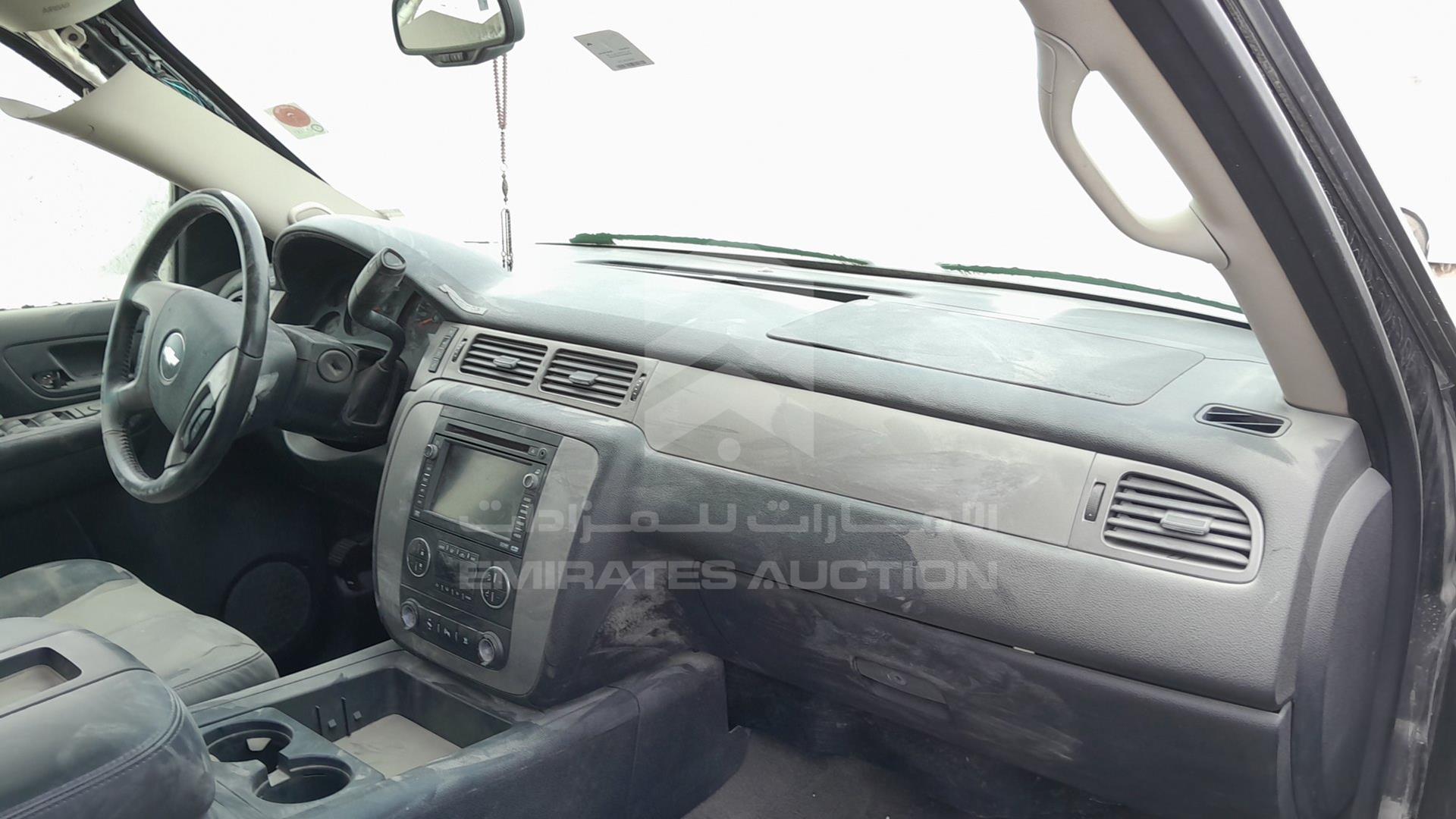 2008 CHEVROLET TAHOE VIN: 1GNFK13JX8R116173