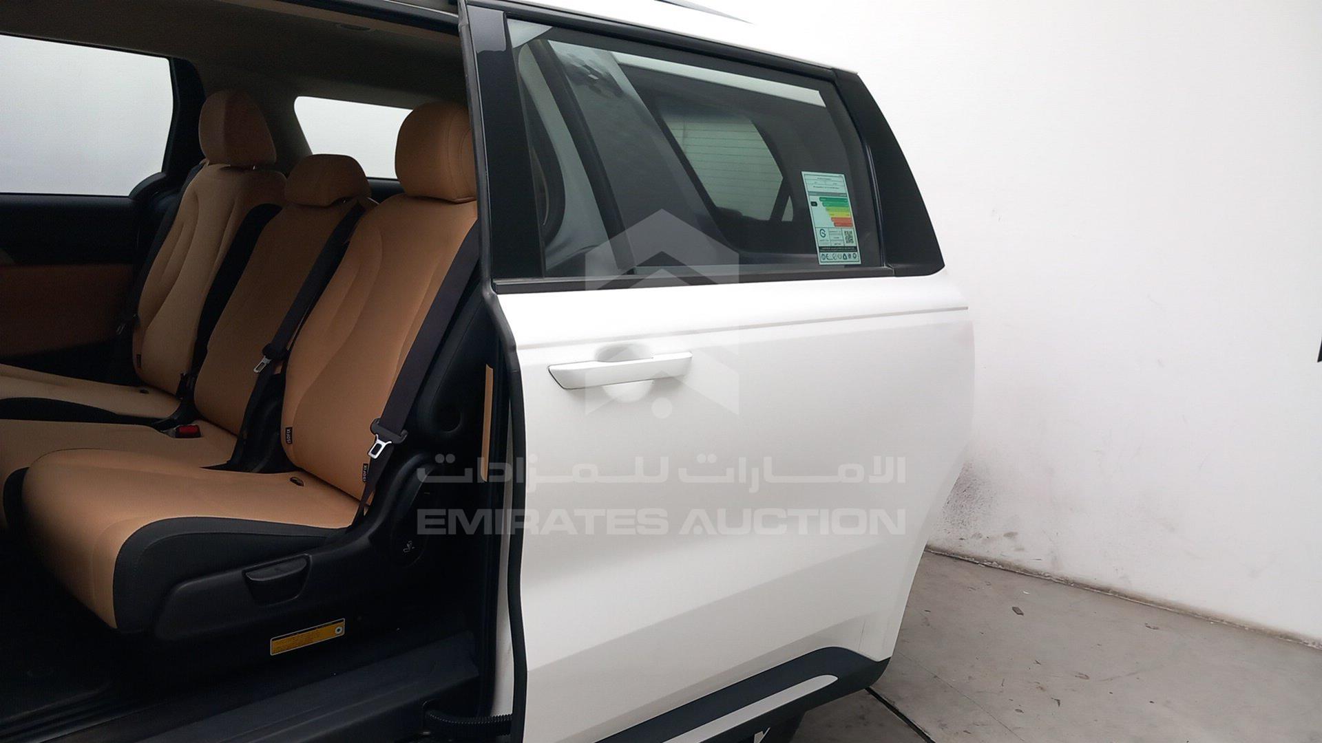 2021 KIA CARNIVAL VIN: KNANC8141M6049821