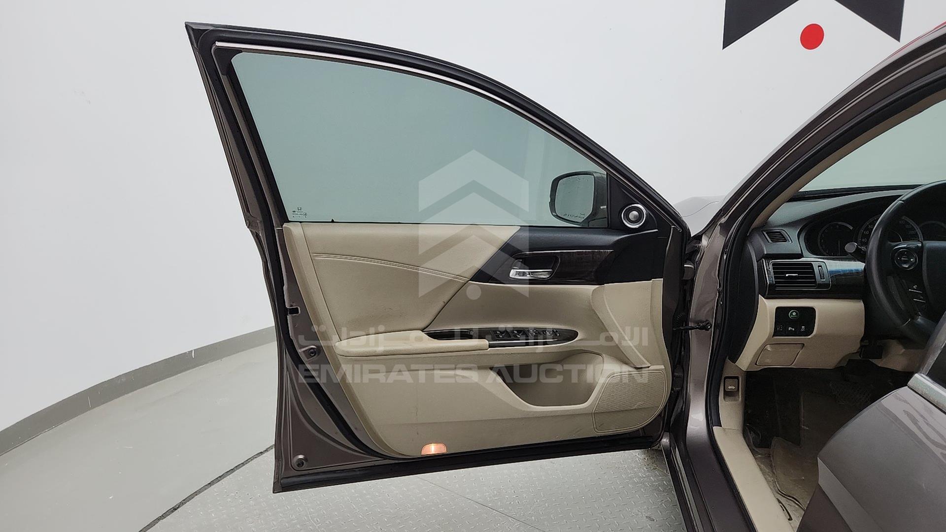 2015 HONDA ACCORD VIN: LUCCR2665F3406434