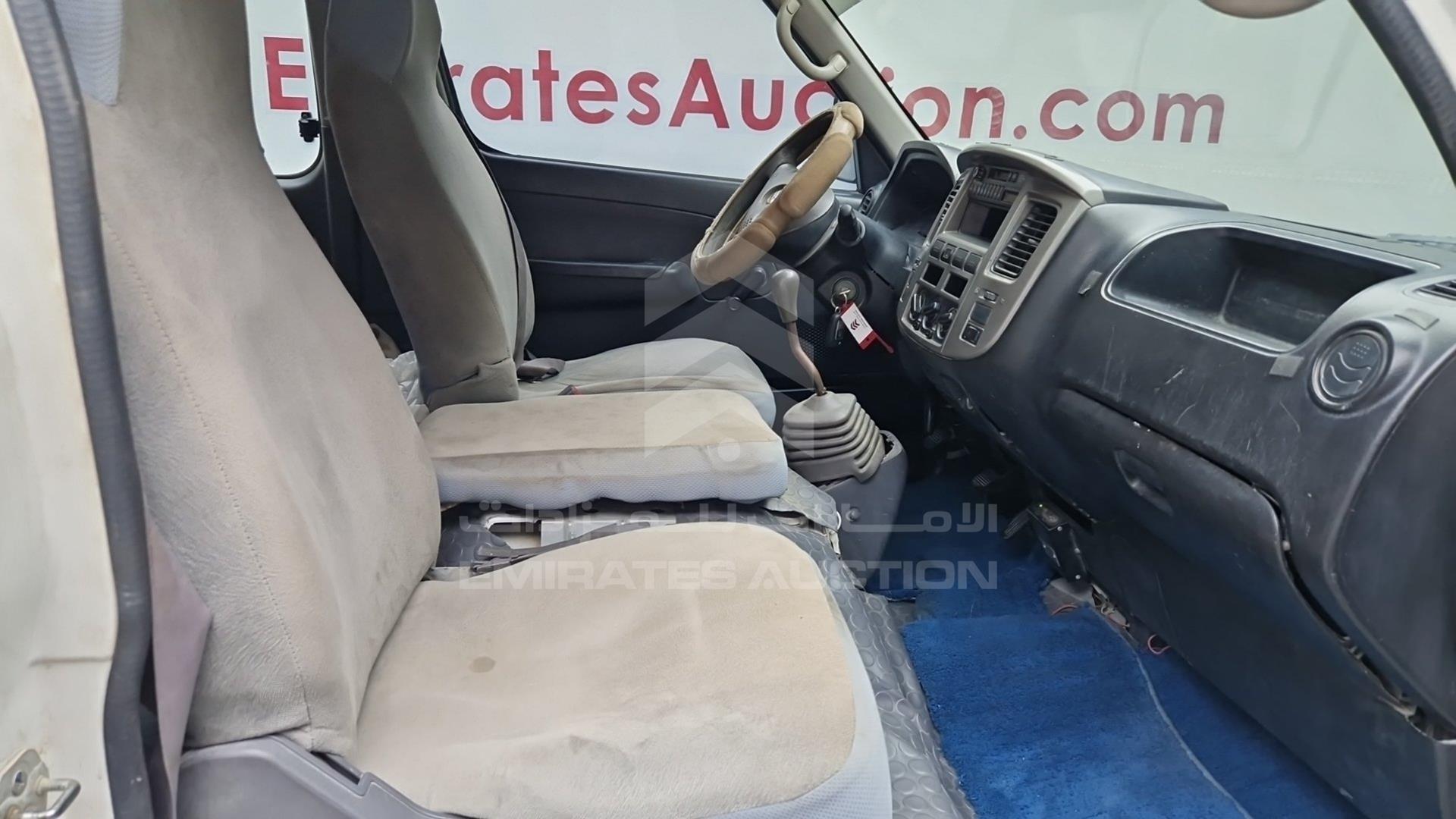 2009 NISSAN URVAN VIN: JN6AE54S49X018016