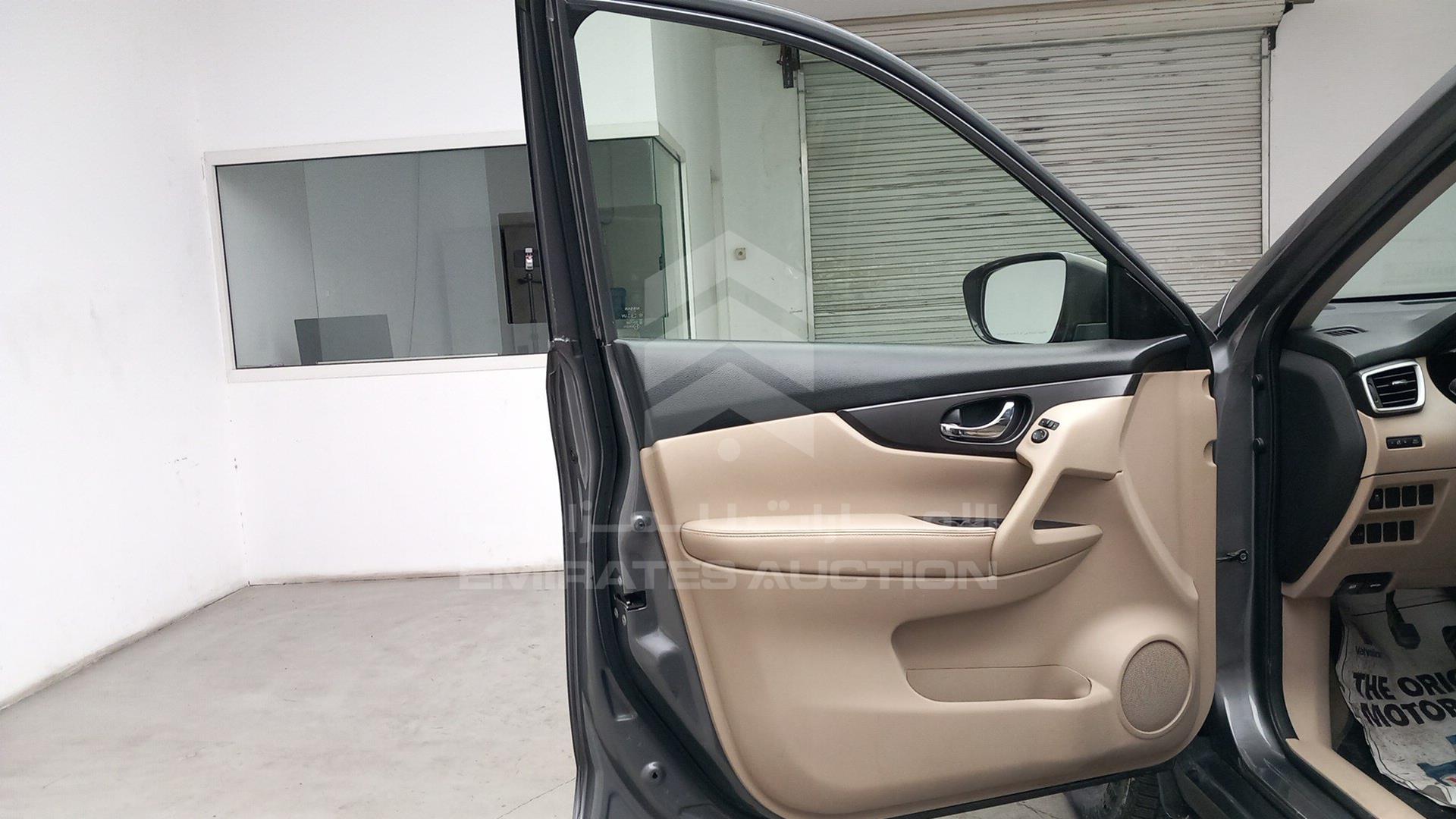 2015 NISSAN X-TRAIL VIN: JN1BT2MN0FW001014