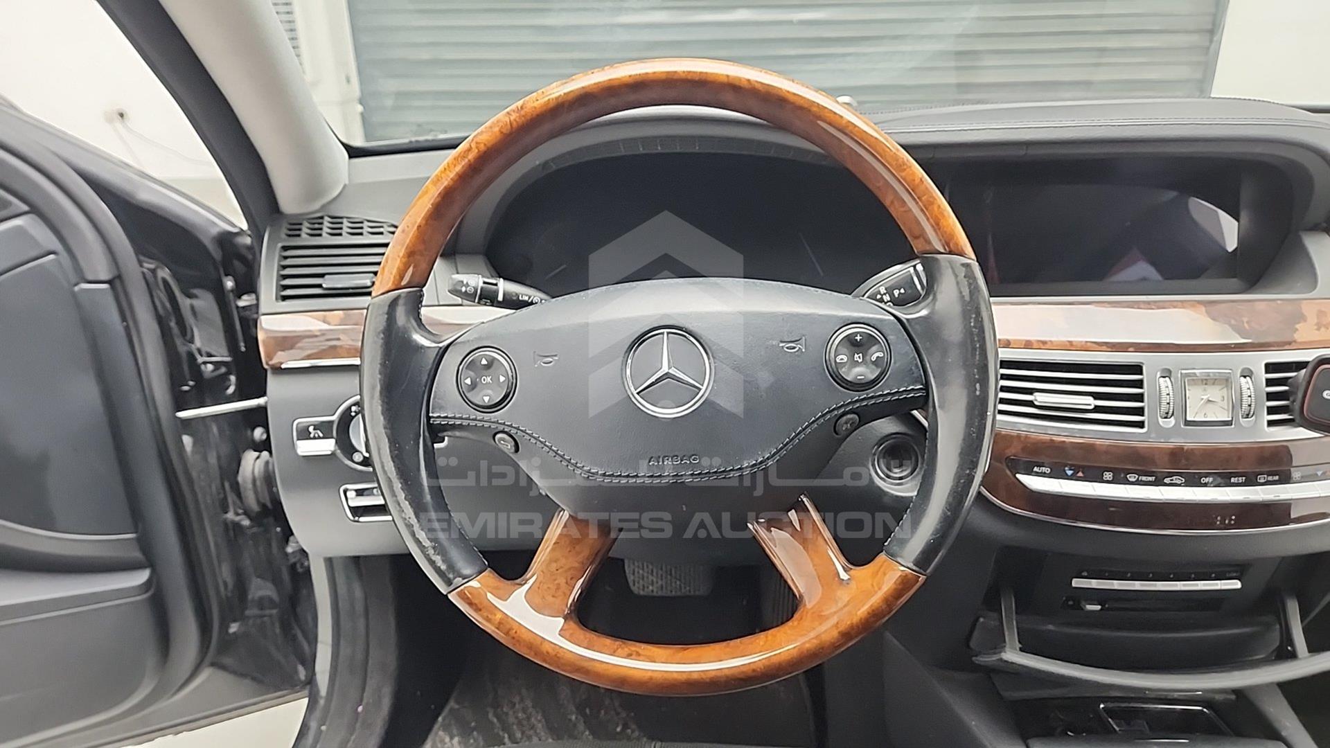 2008 MERCEDES S 550 VIN: WDD2210861A162073