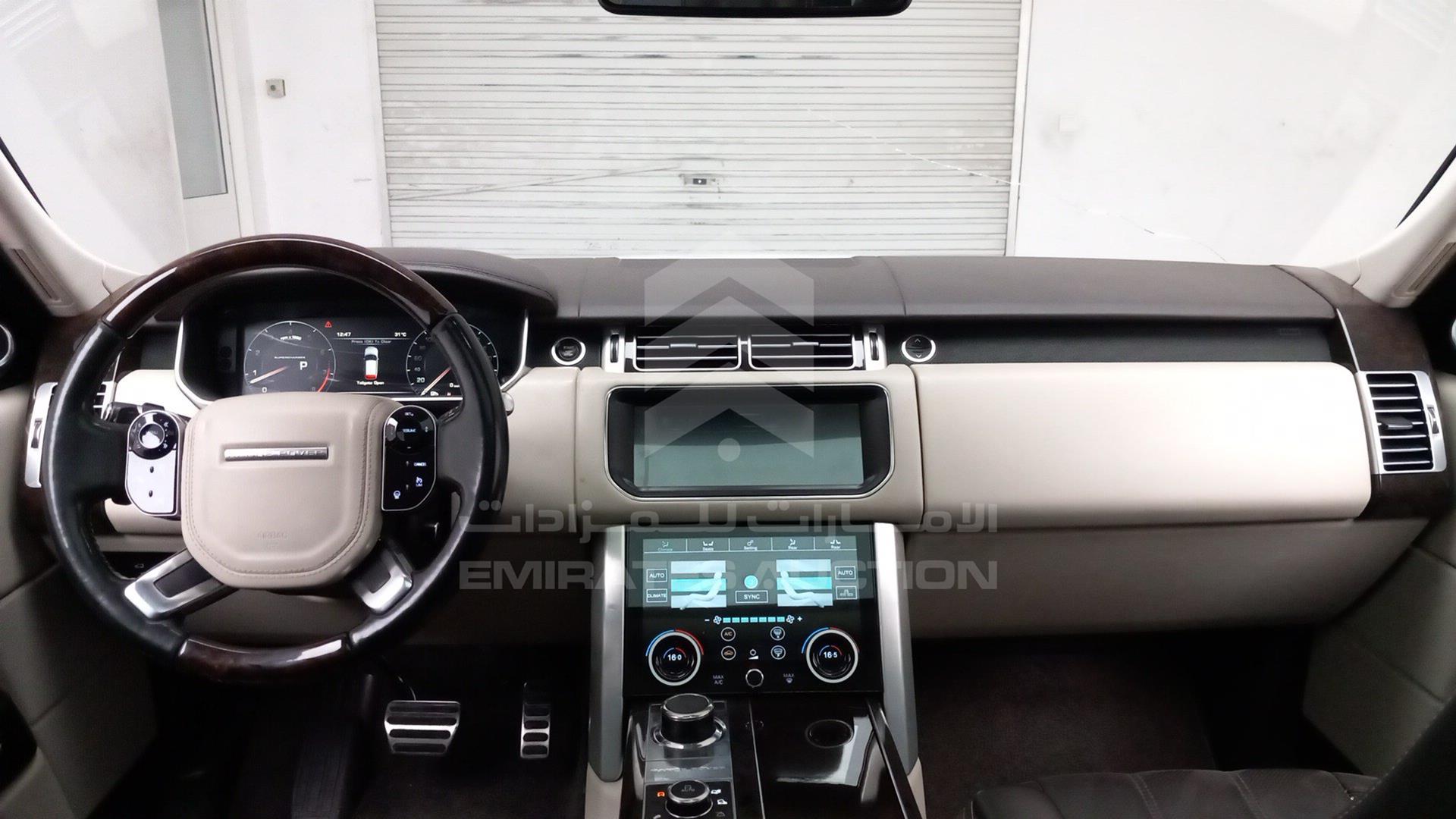 2014 RANGE ROVER VOGUE VIN: SALGA2EFXEA168100