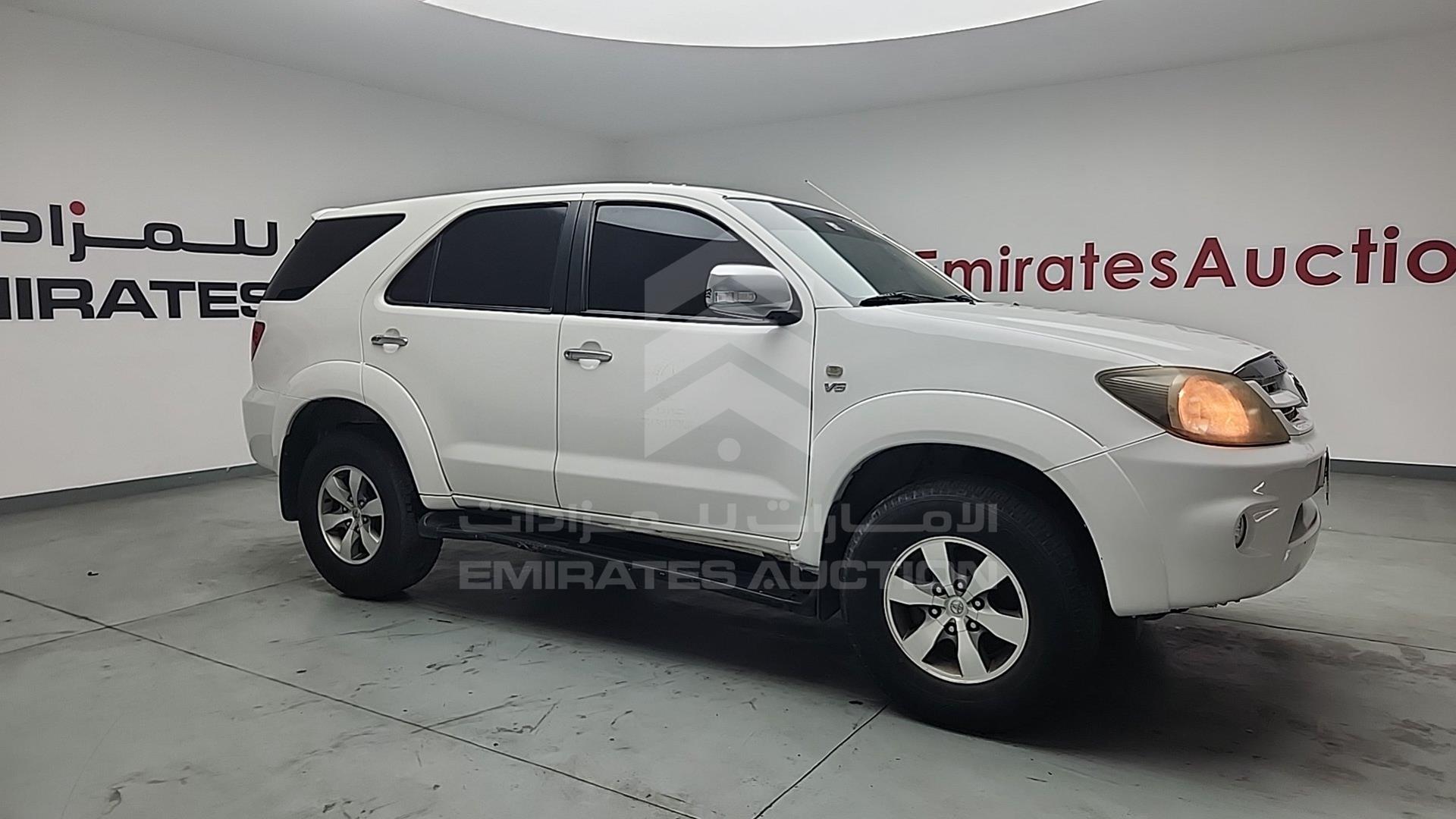 2007 TOYOTA FORTUNER VIN: MHFYU59G577001042