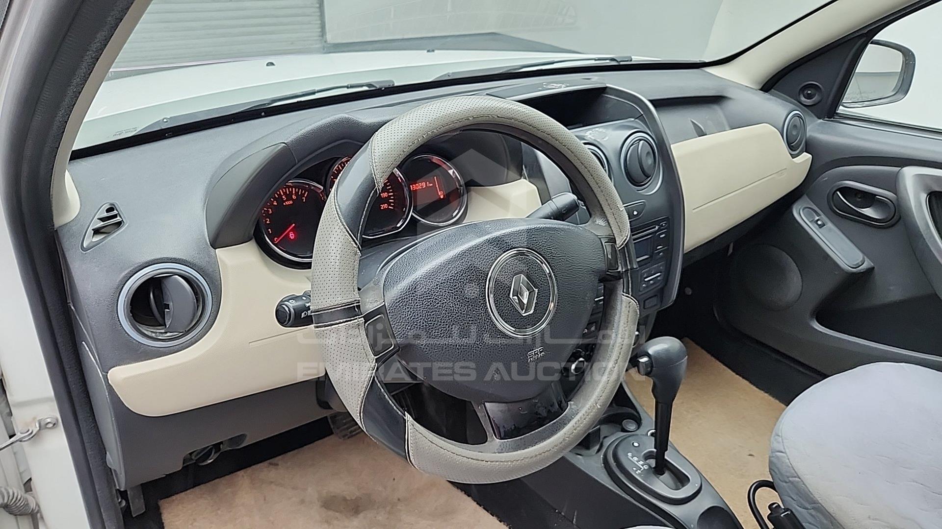 2017 RENAULT DUSTER VIN: VF1HSRGJ8HA529118