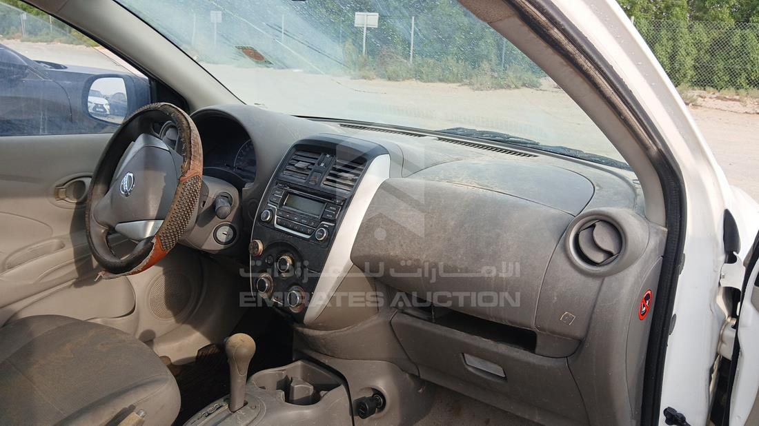 نيسان صني 2018 — زاوية واجهة الراكب الأمامي الأيمن — صورة 27