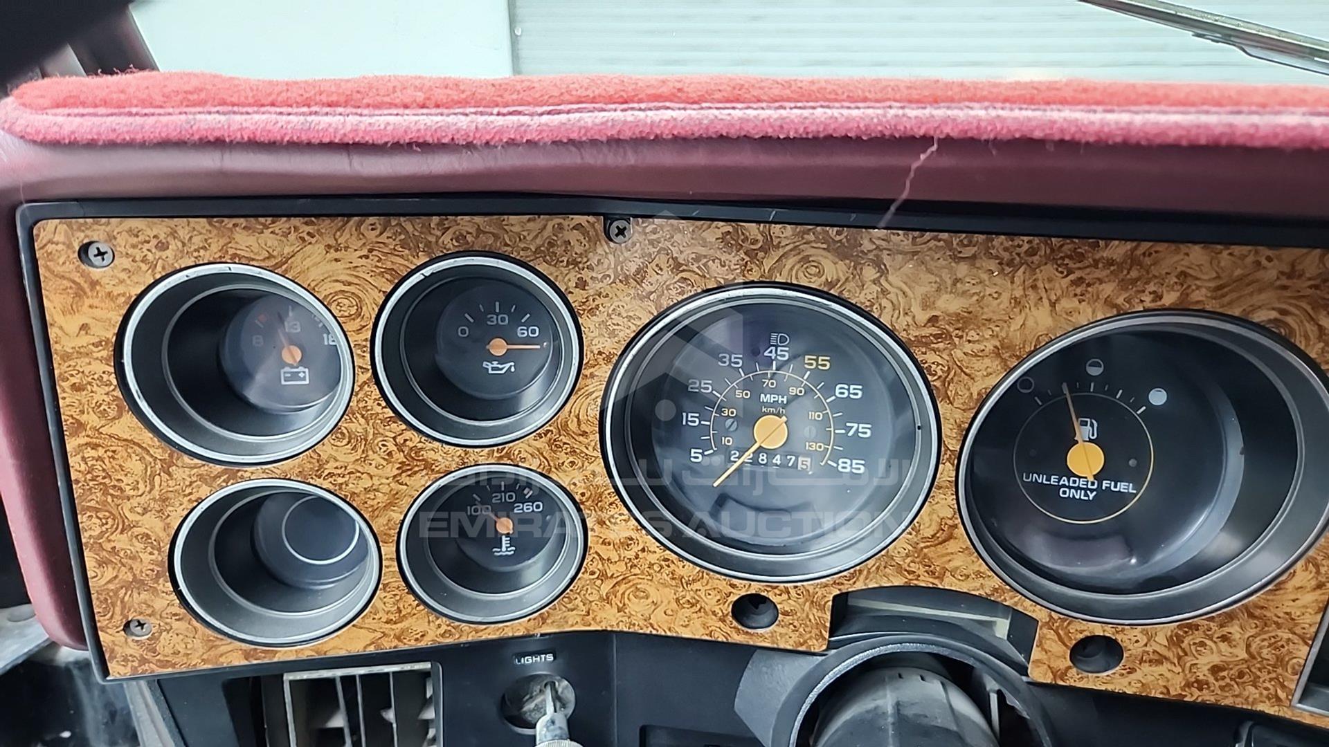 1985 CHEVROLET SILVERADO VIN: 1GCEK14H2FJ180672