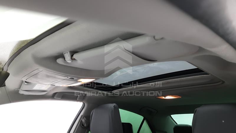 RKLBL9HE7F5241122 Auction: EmiratesAuction Lot: 407963 RKLBL9HE7F5241122 Toyota Corolla 2015 WHITE Photo 22