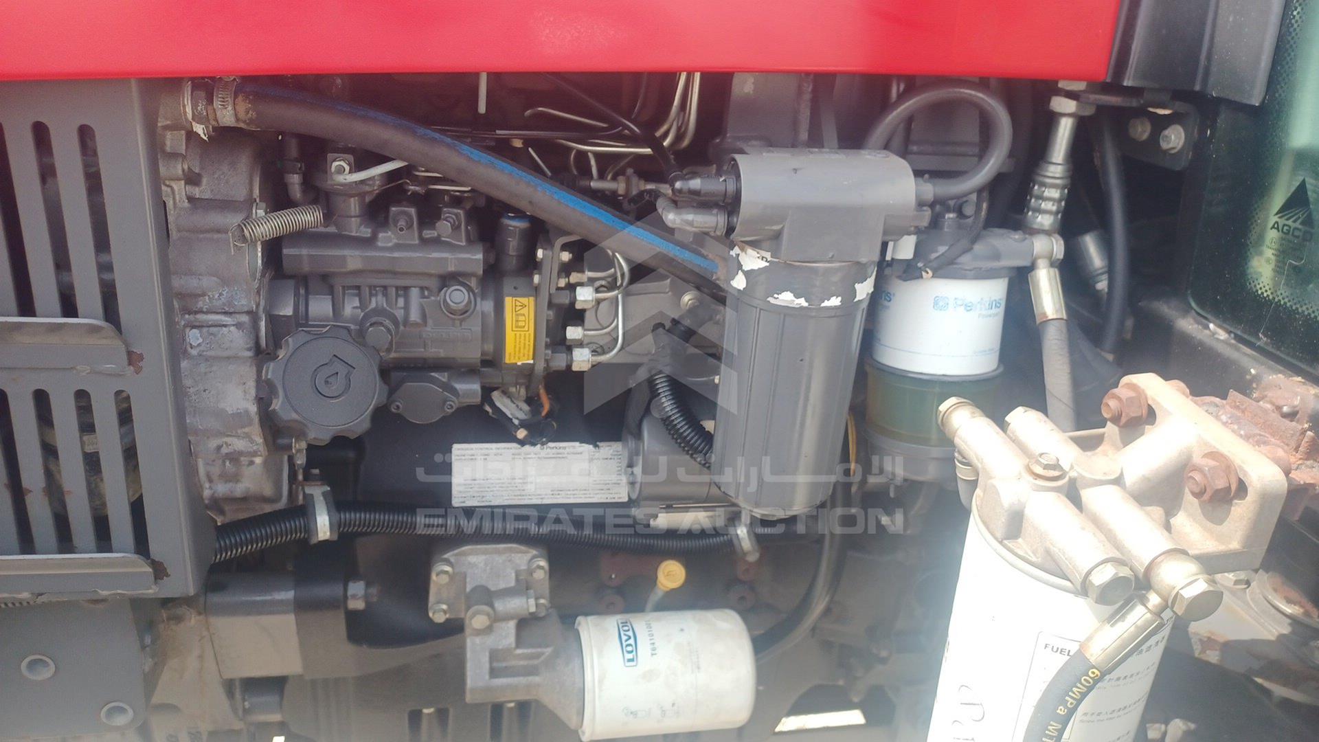 2018 MASSEY FERGUSON --- VIN: AGCM1204AF5231007
