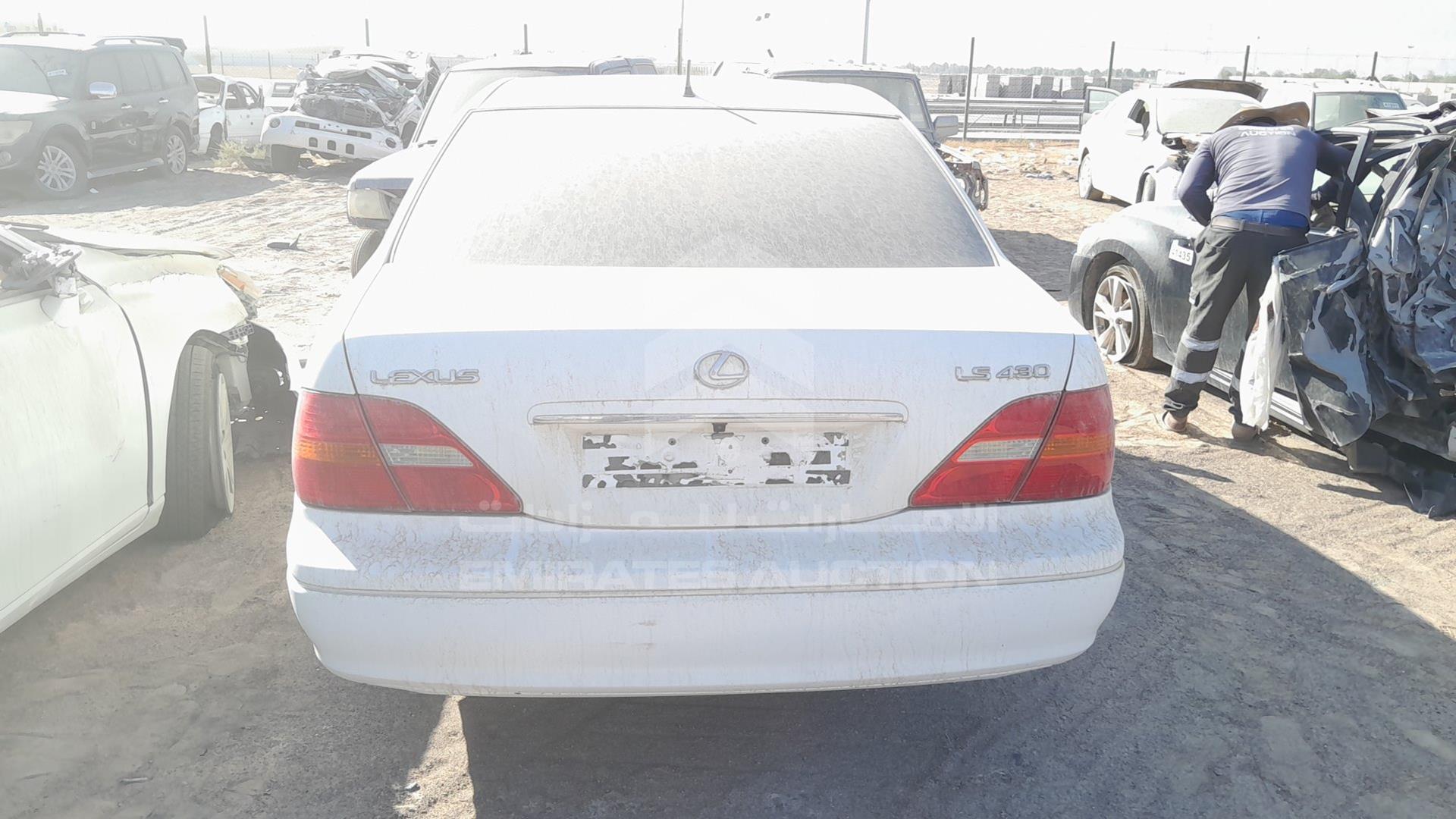 2001 LEXUS LS 430 VIN: JTHBN30F110018684