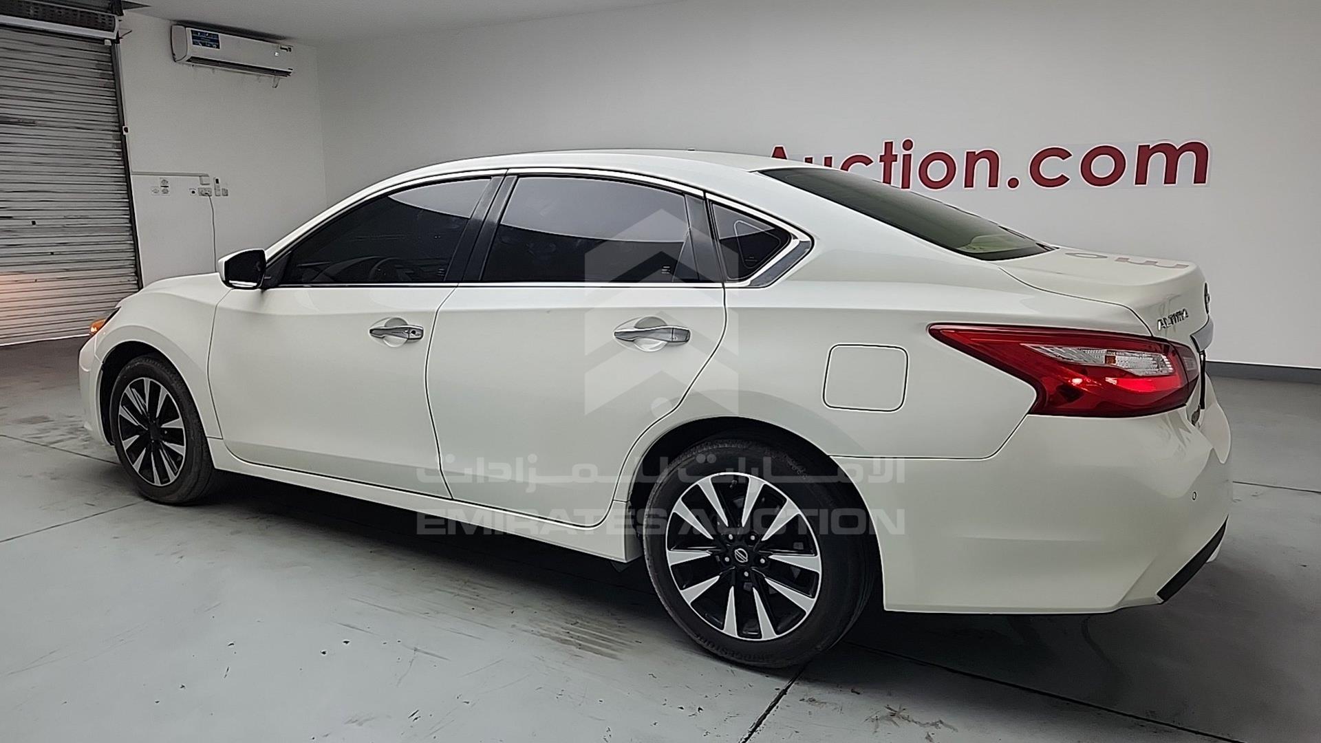 2018 NISSAN ALTIMA VIN: 1N4AL3A92JC293206