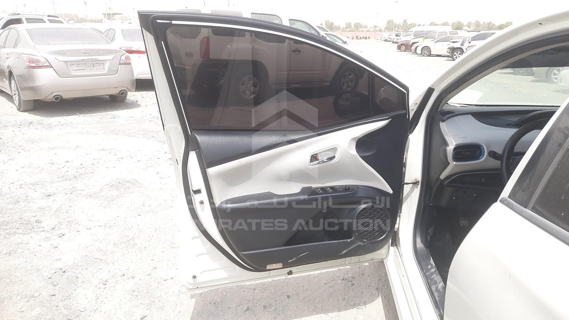 2016 TOYOTA PRIUS VIN: JTDKB3FU6G3521098