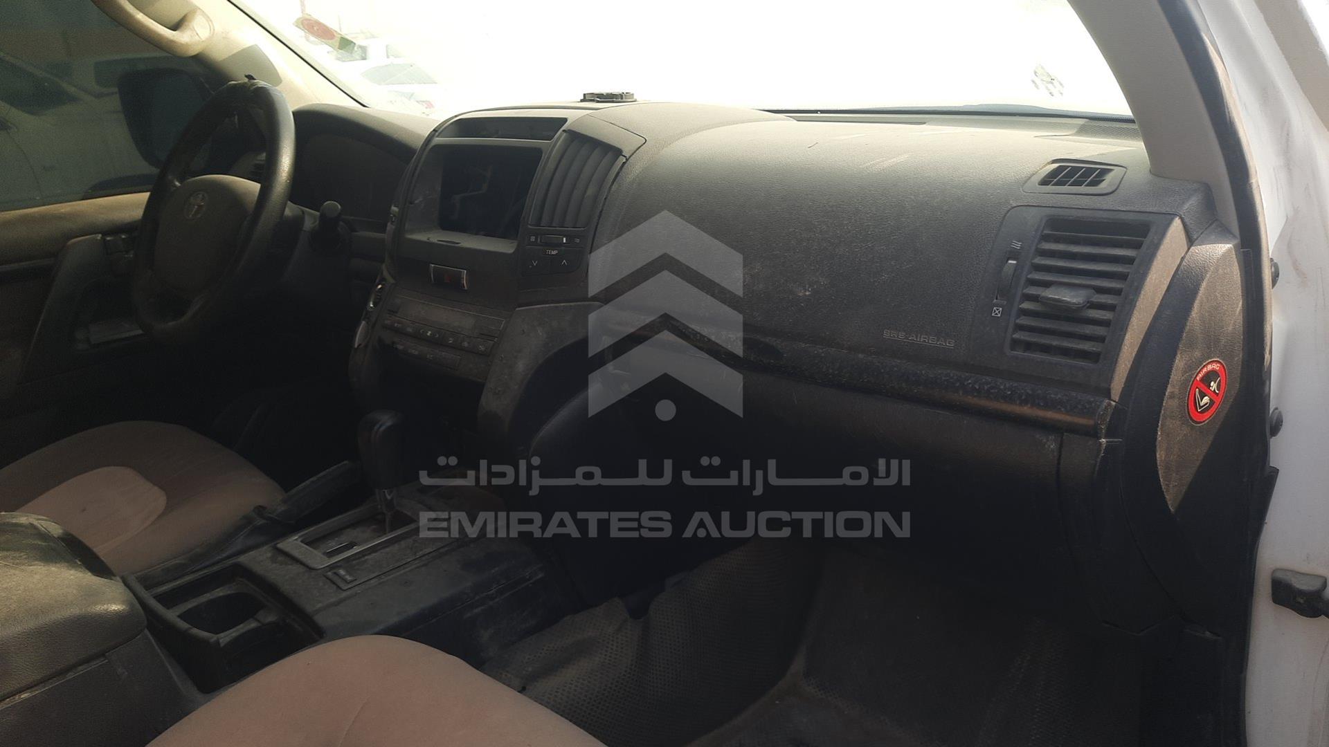 2011 TOYOTA LAND CRUISER VIN: JTMDU09J3B4034785