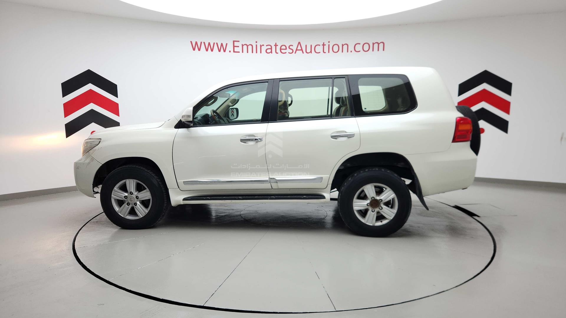 2015 TOYOTA LAND CRUISER VIN: JTMHU09J3F5097838