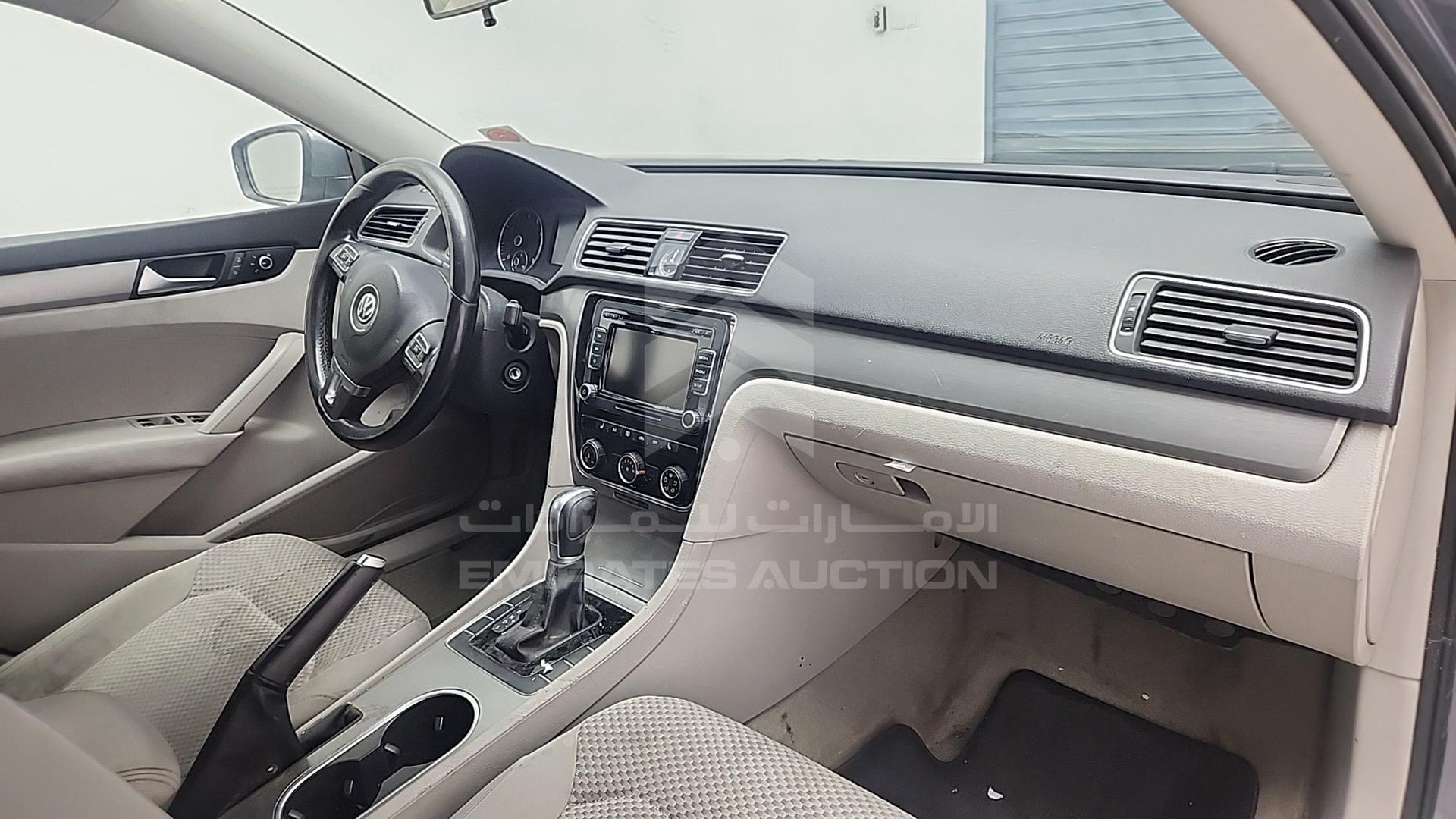 2015 VOLKSWAGEN PASSAT VIN: WVWBR7A3XFC061072