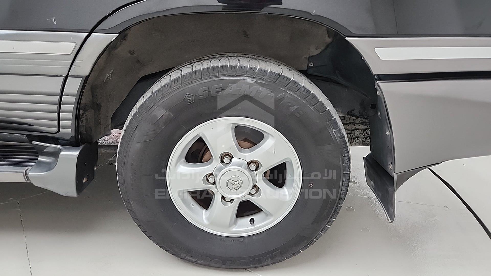 2001 TOYOTA LAND CRUISER VIN: JTEHT05J012009553