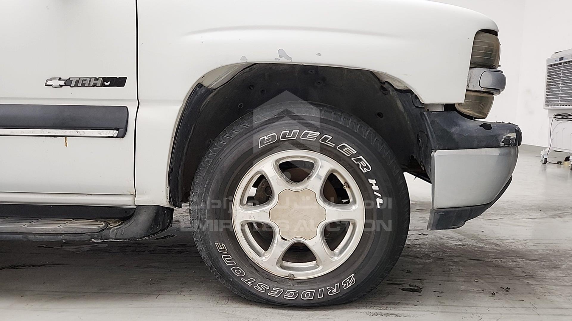 2002 CHEVROLET TAHOE VIN: 1GNEK13T22J122357