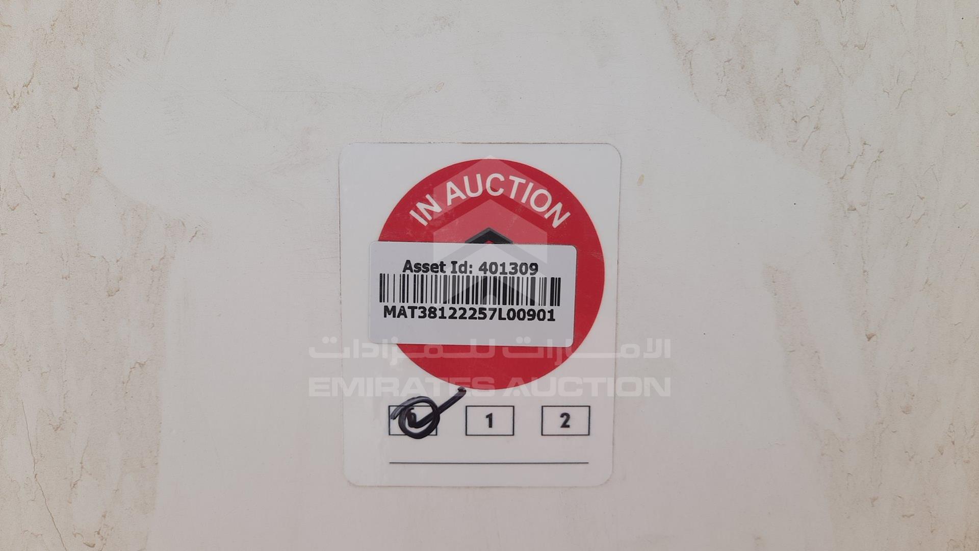 2005 TATA LP613 38 VIN: MAT38122257L00901