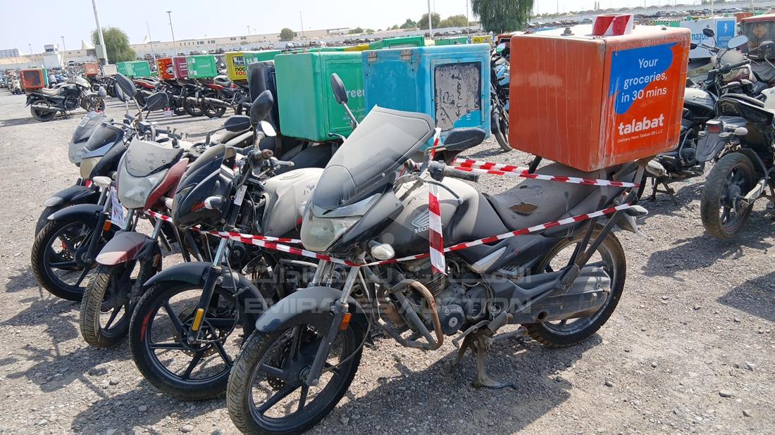 5 Motorbikes — Front Left Angle — Photo 7