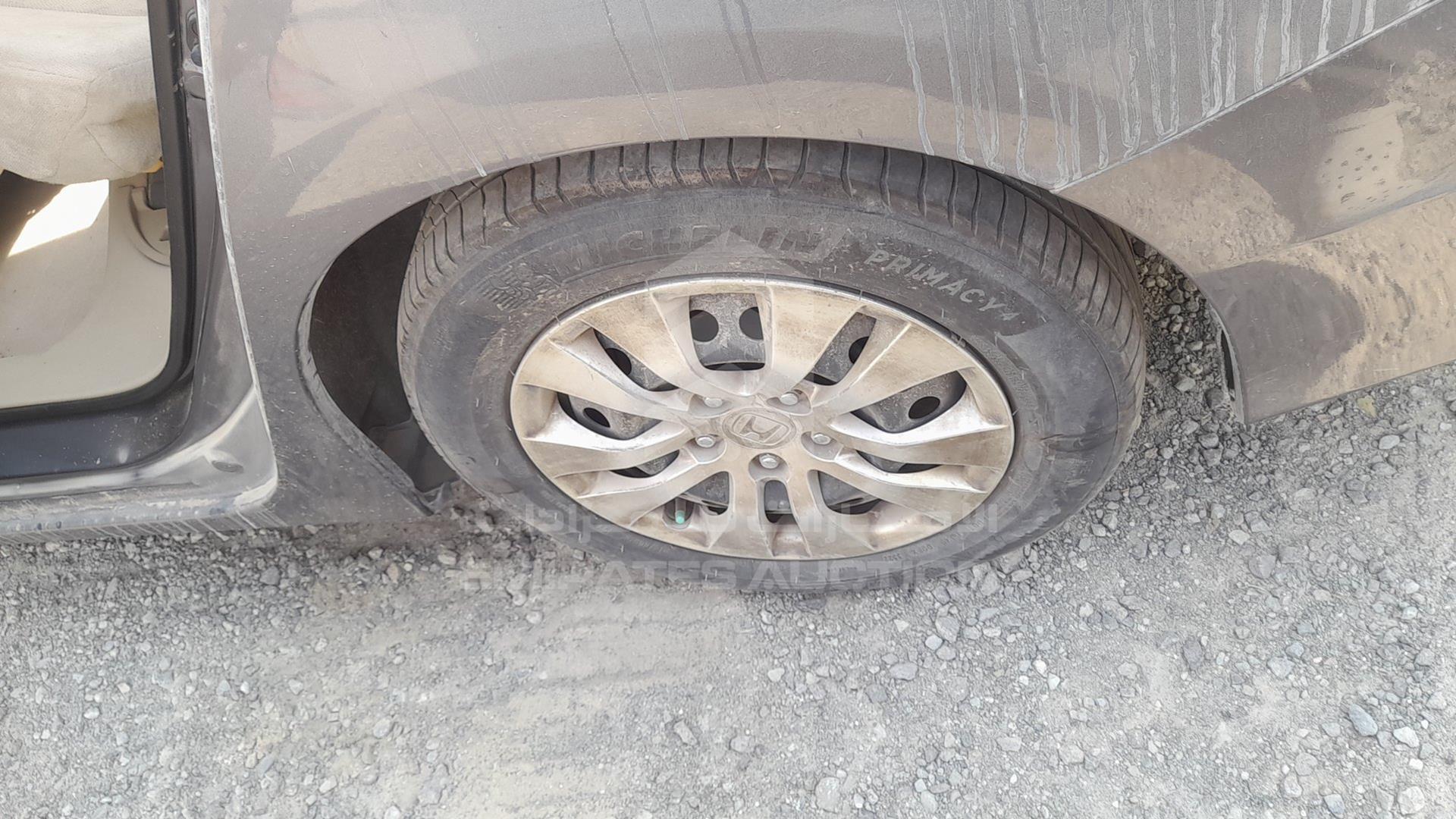 2013 HONDA ACCORD VIN: 1HGCR262XDA618452