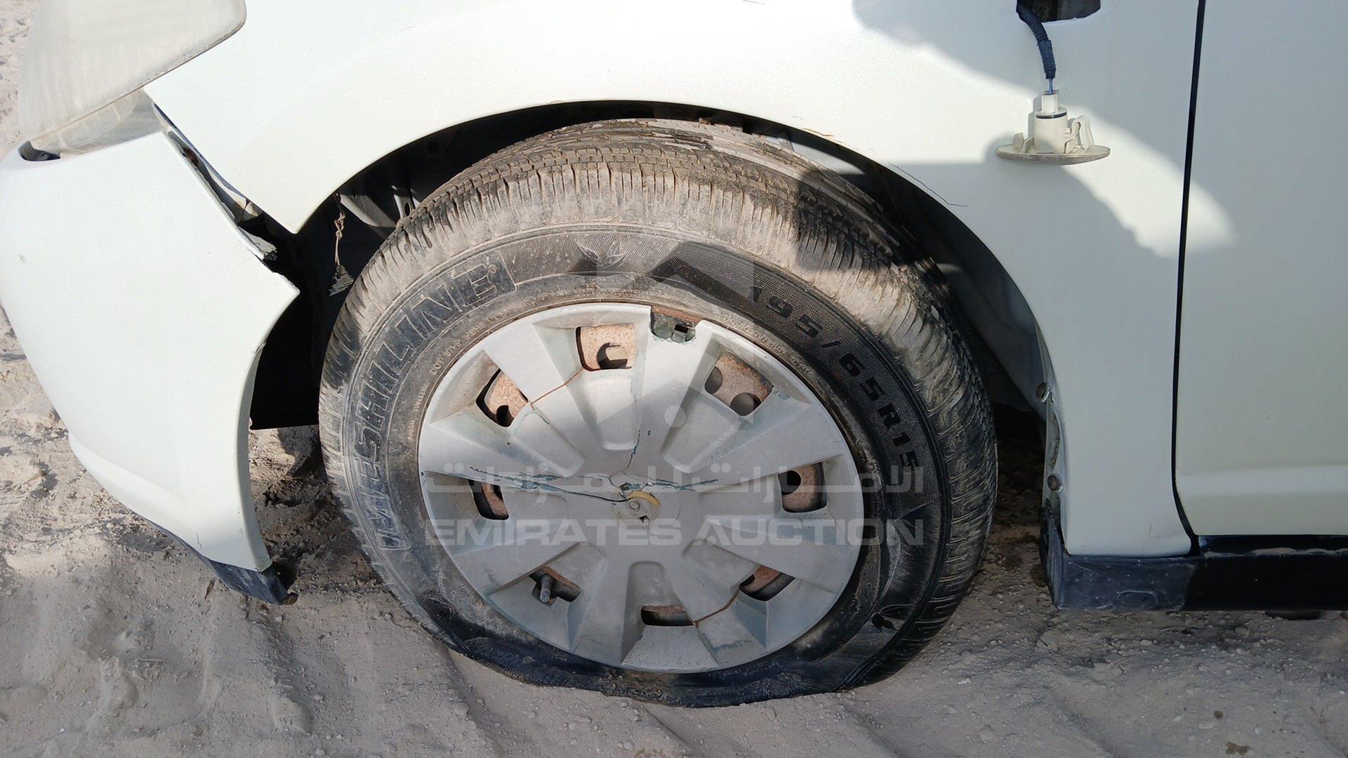 2008 NISSAN TIIDA VIN: JN1CC11C88T010565