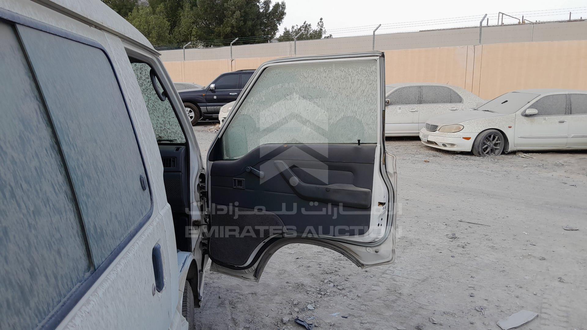 2013 MITSUBISHI L 300 VIN: JMYHNP13WDA700920