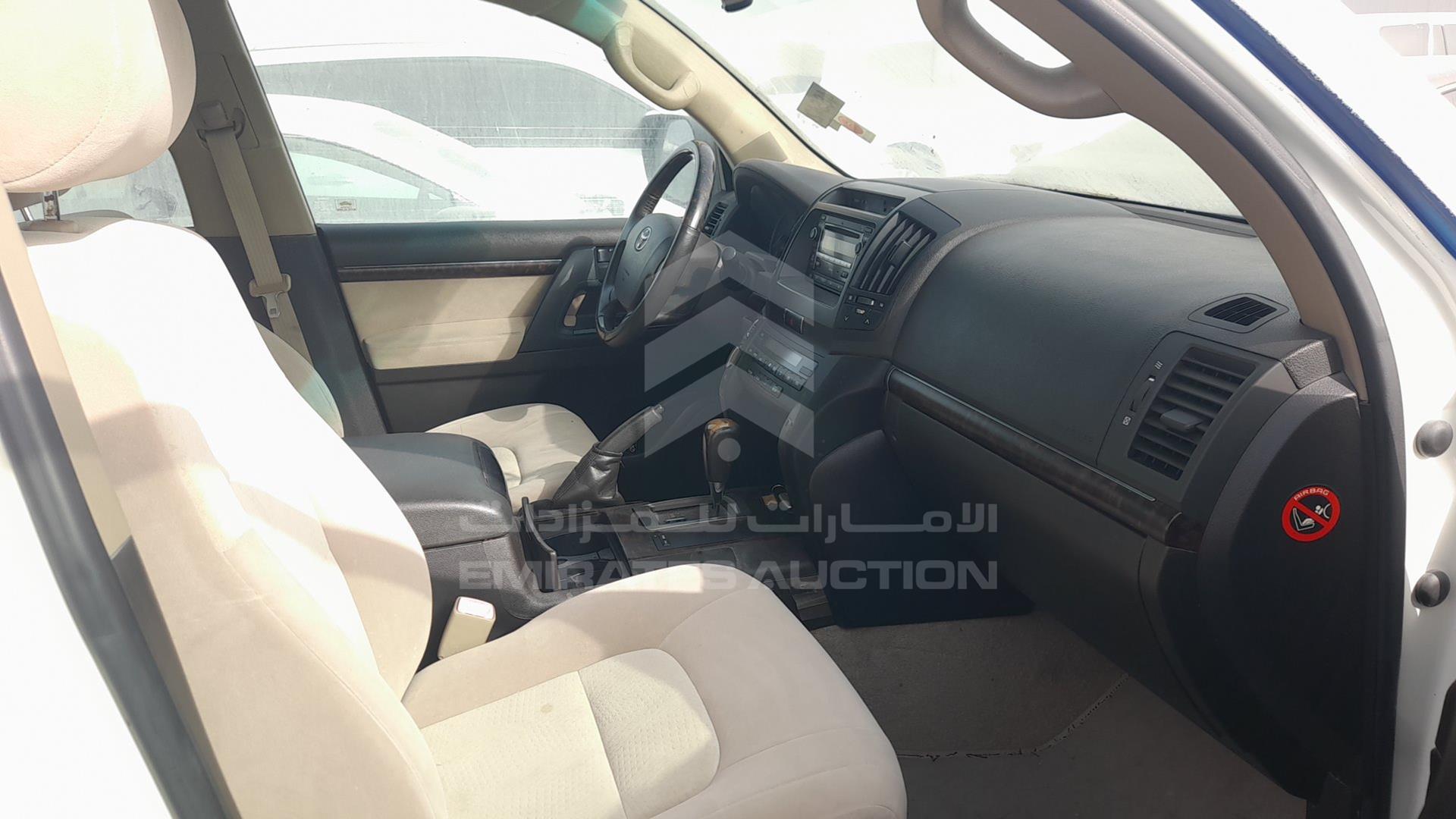 2011 TOYOTA LAND CRUISER VIN: JTMHU09J3B4042340