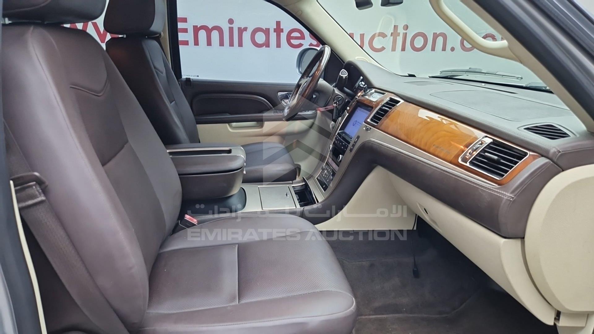 2014 CADILLAC ESCALADE VIN: 1GYS47EF0ER112197