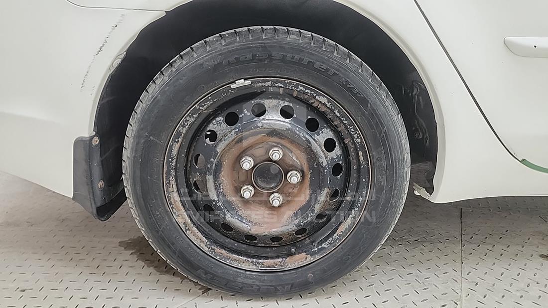 2016 Mitsubishi Lancer — Rear Right Tyre — Photo 32