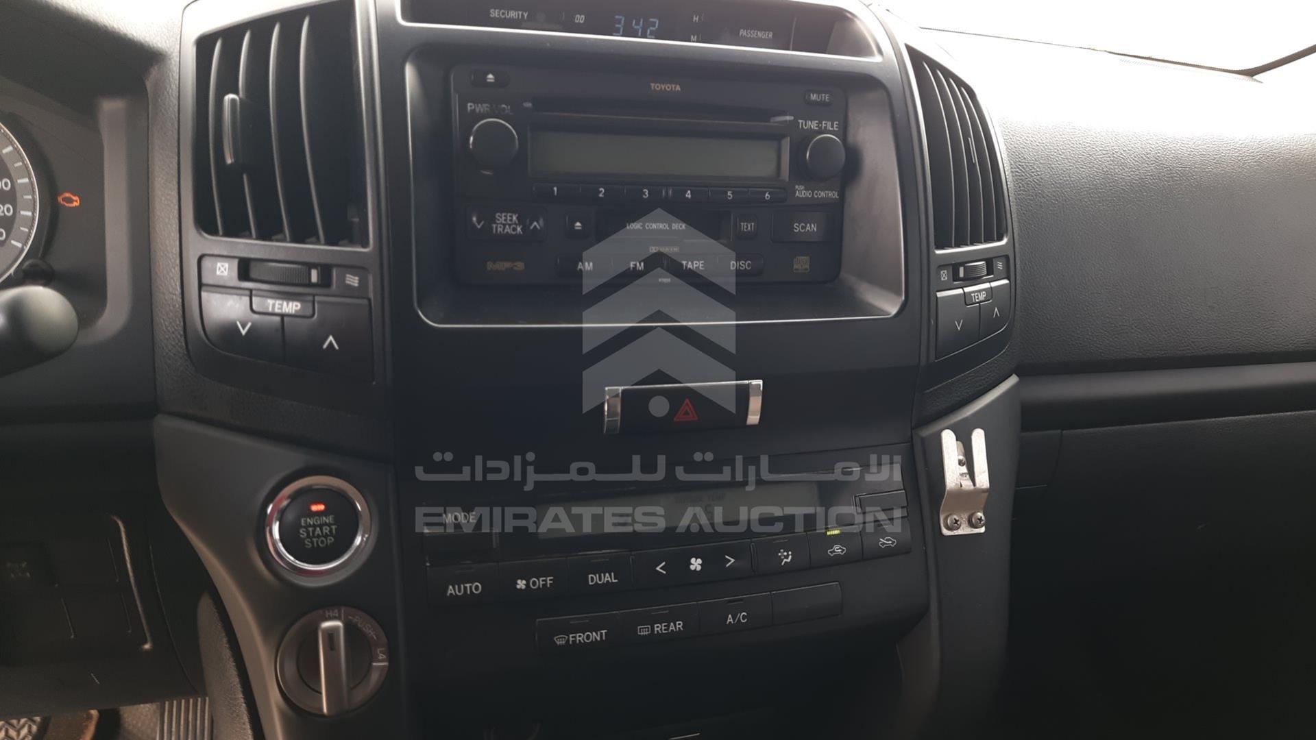2011 TOYOTA LAND CRUISER VIN: JTMDU09J0B4034839
