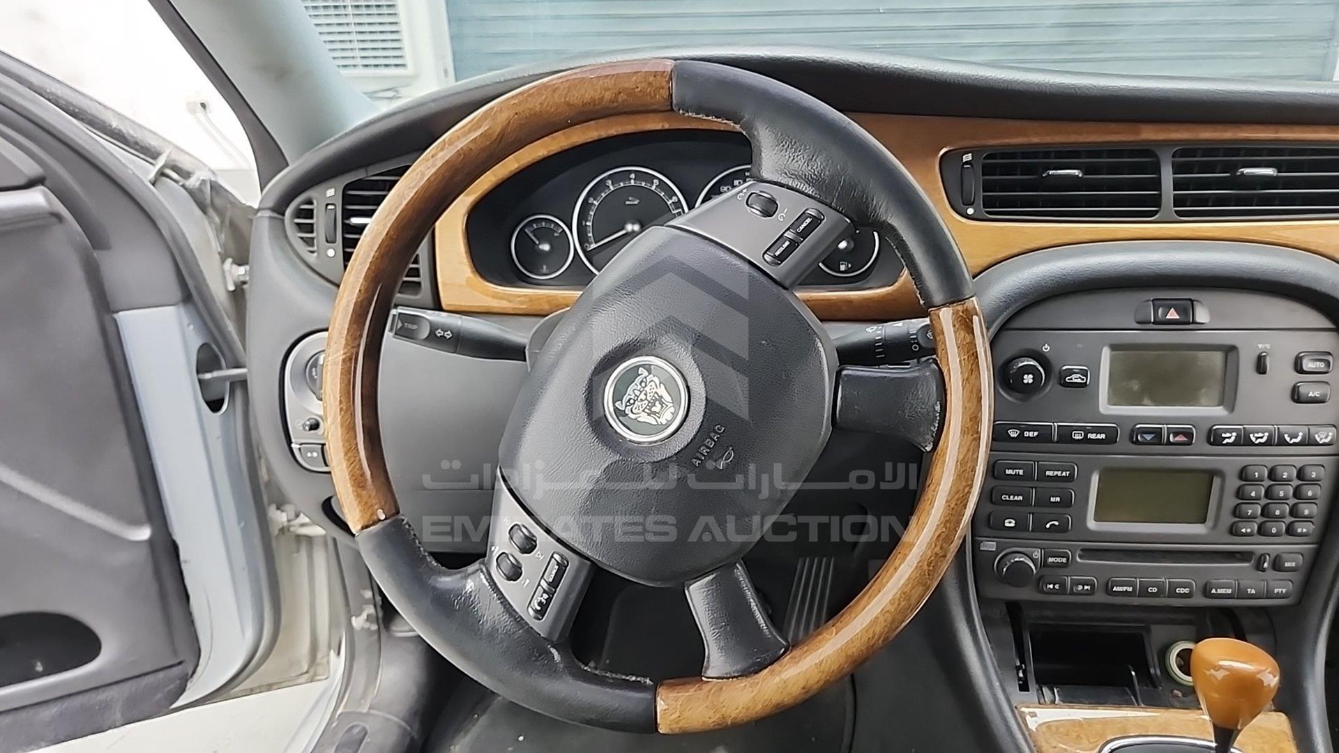 2006 JAGUAR XK VIN: SAJAA51EX6WE97979