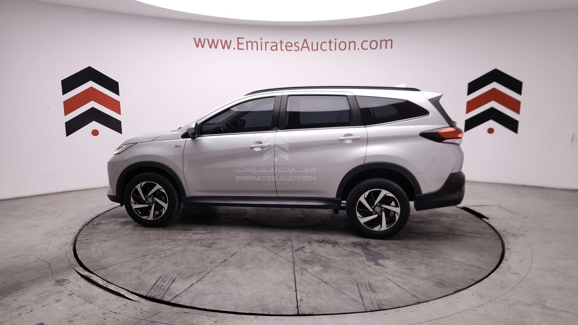 2019 TOYOTA RUSH VIN: MHKEF8BF4KK001301