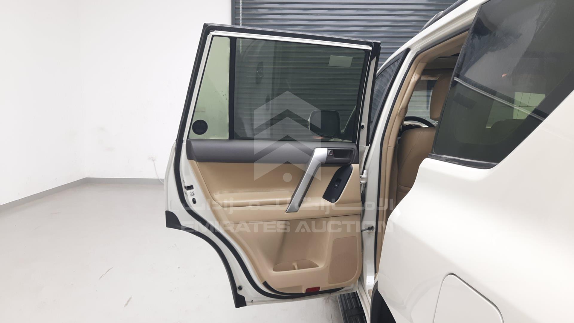 2014 TOYOTA LAND CRUISER PRADO VIN: JTEJU3FJ4EK068836