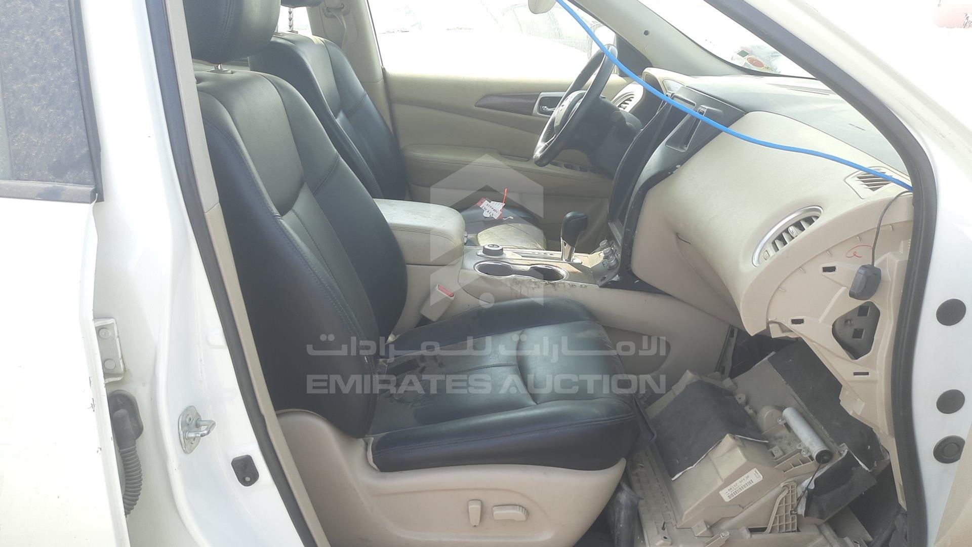 2019 NISSAN PATHFINDER VIN: 5N1CR2M84KC579747