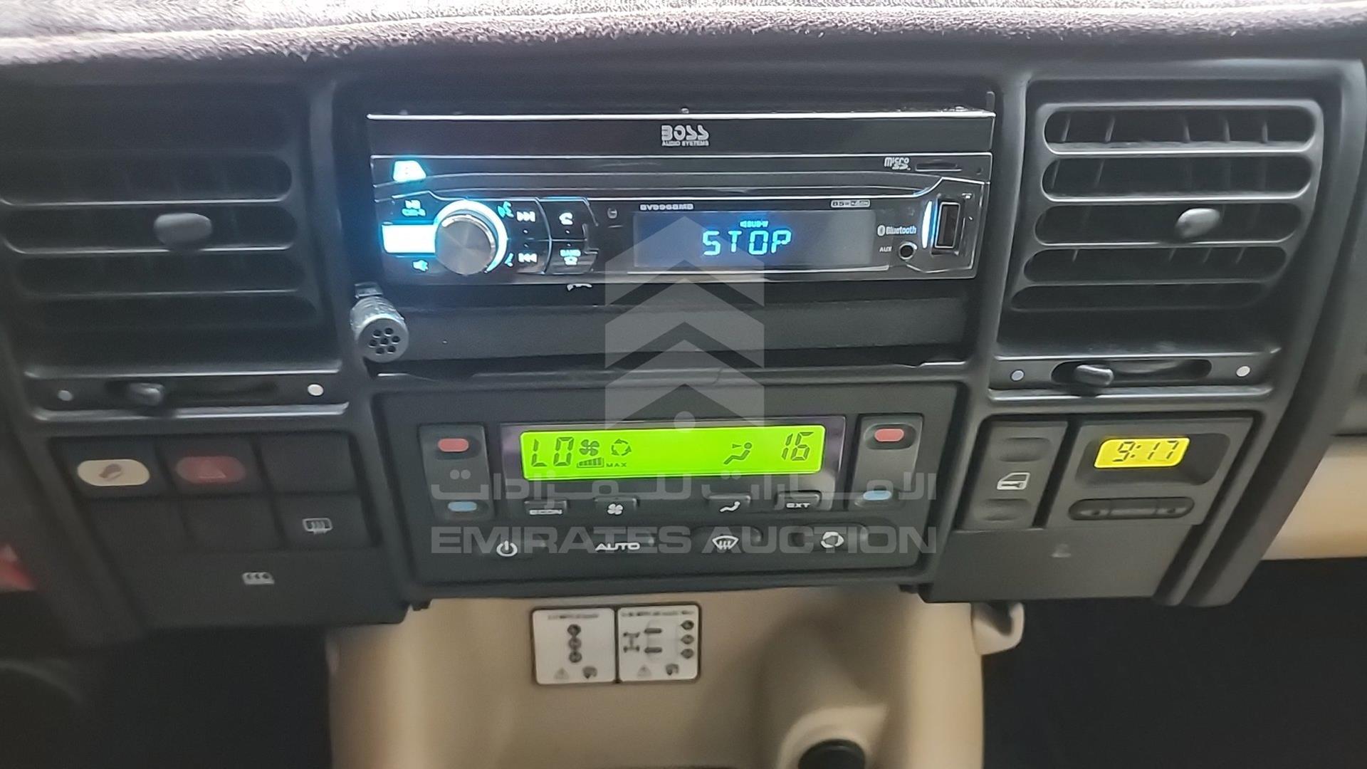 2003 LAND ROVER DISCOVERY VIN: SALLTGM343A820719