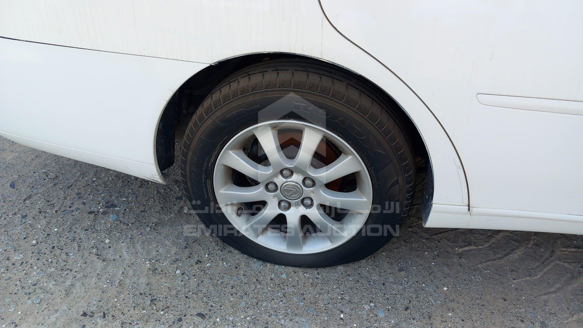2003 LEXUS ES 300 VIN: JTHBF30G935039164