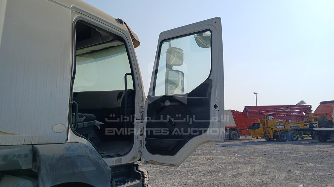 رينو 440 2014 — الباب الأمامي الأيمن — صورة 22