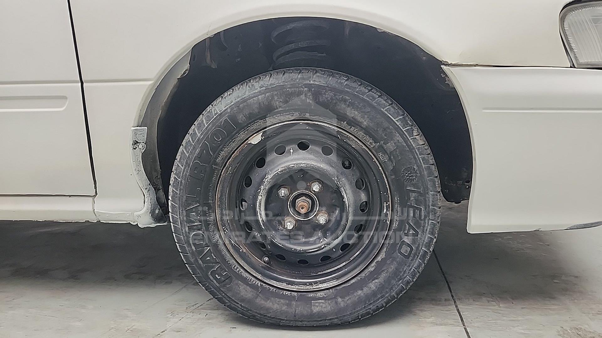 2000 NISSAN SUNNY VIN: JN1BB41S5YW002901