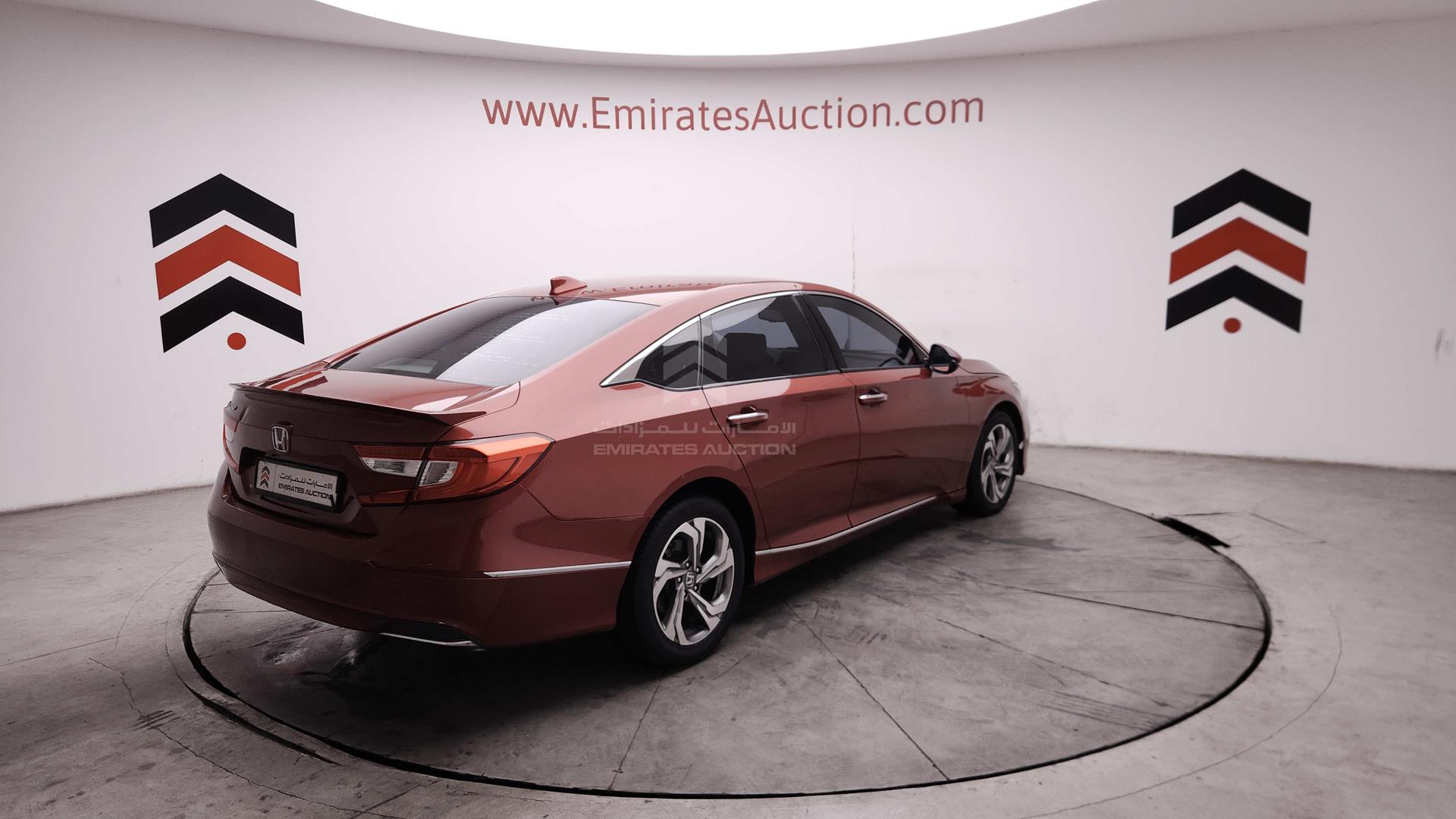 2018 HONDA ACCORD VIN: 1HGCV1666JA601815