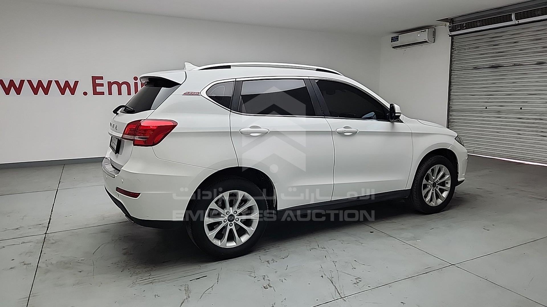 2018 HAVAL H2 VIN: LGWEE4A44JH903553
