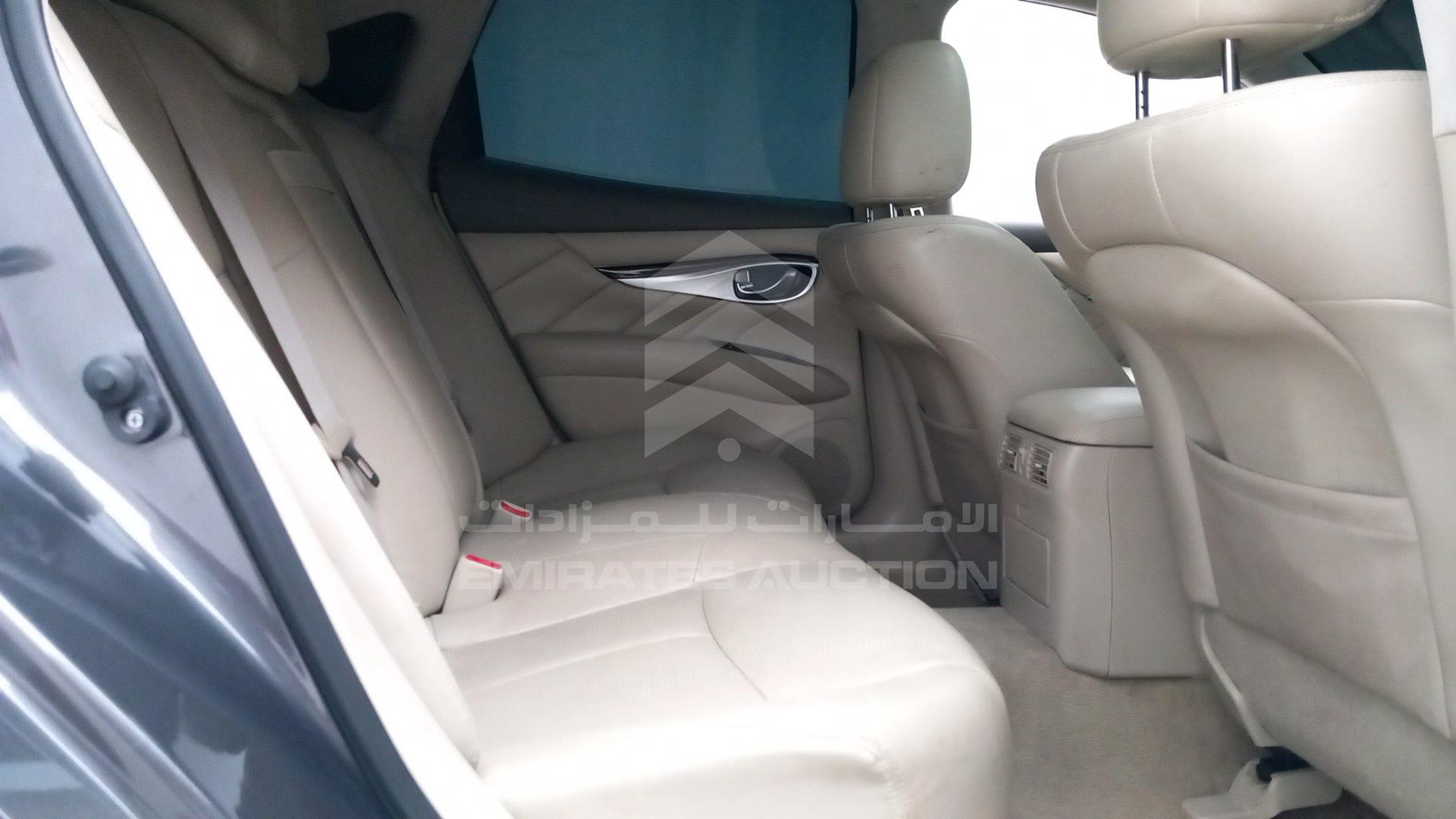 2016 INFINITI Q70 VIN: JNKBY1AP0GM320438